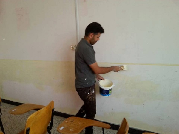 عمل تطوعي لصبغ وصيانة القاعات الامتحانية