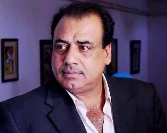 بسم الله الرحمن الرحيم..( يَا أَيَّتُهَا النَّفْسُ الْمُطْمَئِنَّةُ ارْجِعِي إِلَى رَبِّكِ رَاضِيَةً مَرْضِيَّةً فَادْخُلِي فِي عِبَادِي وَادْخُلِي جَنَّتِي ) صدق الله العلي العظيم بقلوب مؤمنه بقضاء الله وقدره تنعى عمادة كلية الفنون الجميلة جامعة القادسية رحيل الفنان والكاتب سعد هدابي والذي وافته المنية هذا اليوم سائلين المولى أن يتغمده بواسع رحمته وأن يلهم ذويه ومحبيه وزملائه الصبر والسلوان وانا لله وانا اليه راجعون . الاستاذ الدكتور كاظم نوير الزبيدي عميد كلية الفنون الجميلة