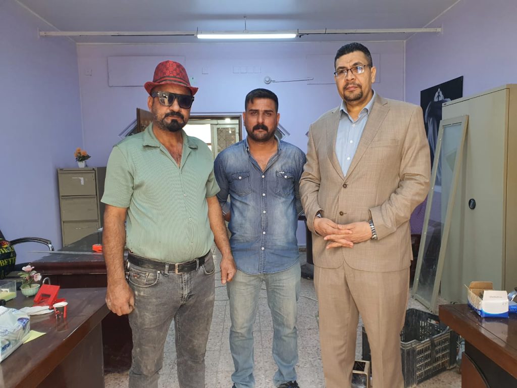 متابعه ميدانية من قبل السيد عميد كلية الفنون الجميلة الاستاذ الدكتور كاظم نوير الزبيدي المحترم وتوجيهه وحدة الصيانة في الكلية لصيانة مكاتب واثاث الكلية وقد أثنى السيد العميد على الجهود المبذولة من قبلهم وقدم شكره وتقديره لما يقدموه من جهود استثنائية خدمة لكليتنا وجامعتنا الغراء .