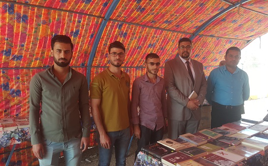 كلية الفنون الجميلة تقيم معرضا للكتاب بمناسبة اختيار بغداد عاصمة الاعلام العربي