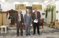 السيد عميد كلية الفنون الجميلة يلتقي السيد محافظ الديوانية الدكتور سامي الحسناوي