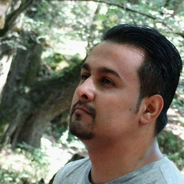 تدريسي في كلية الفنون الجميلة يصدر كتاب بعنوان ( قراءات في مسرح الرؤى )