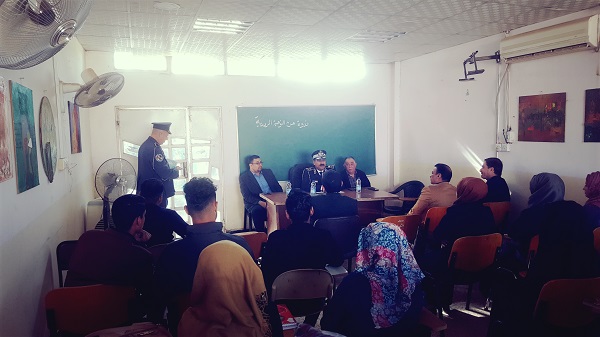 كلية الفنون الجميلة تعقد ندوة مرورية ارشادية بالتعاون مع مديرية مرور الديوانية